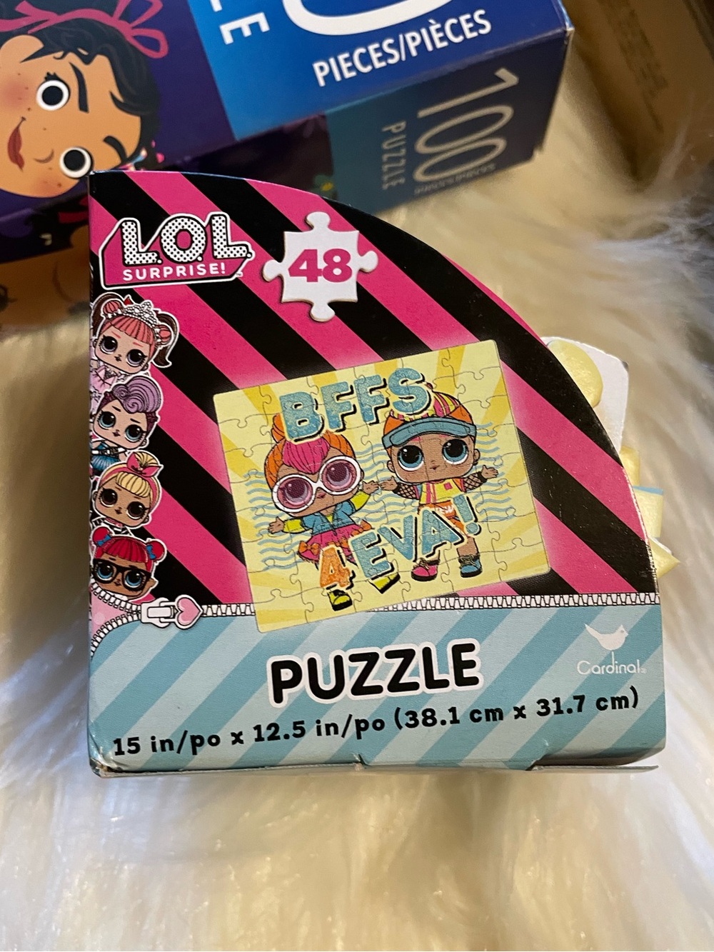 Puzzles & Book Bundle - Picture 3 of 16